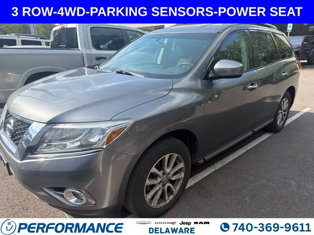 Used 2016 Nissan Pathfinder SV