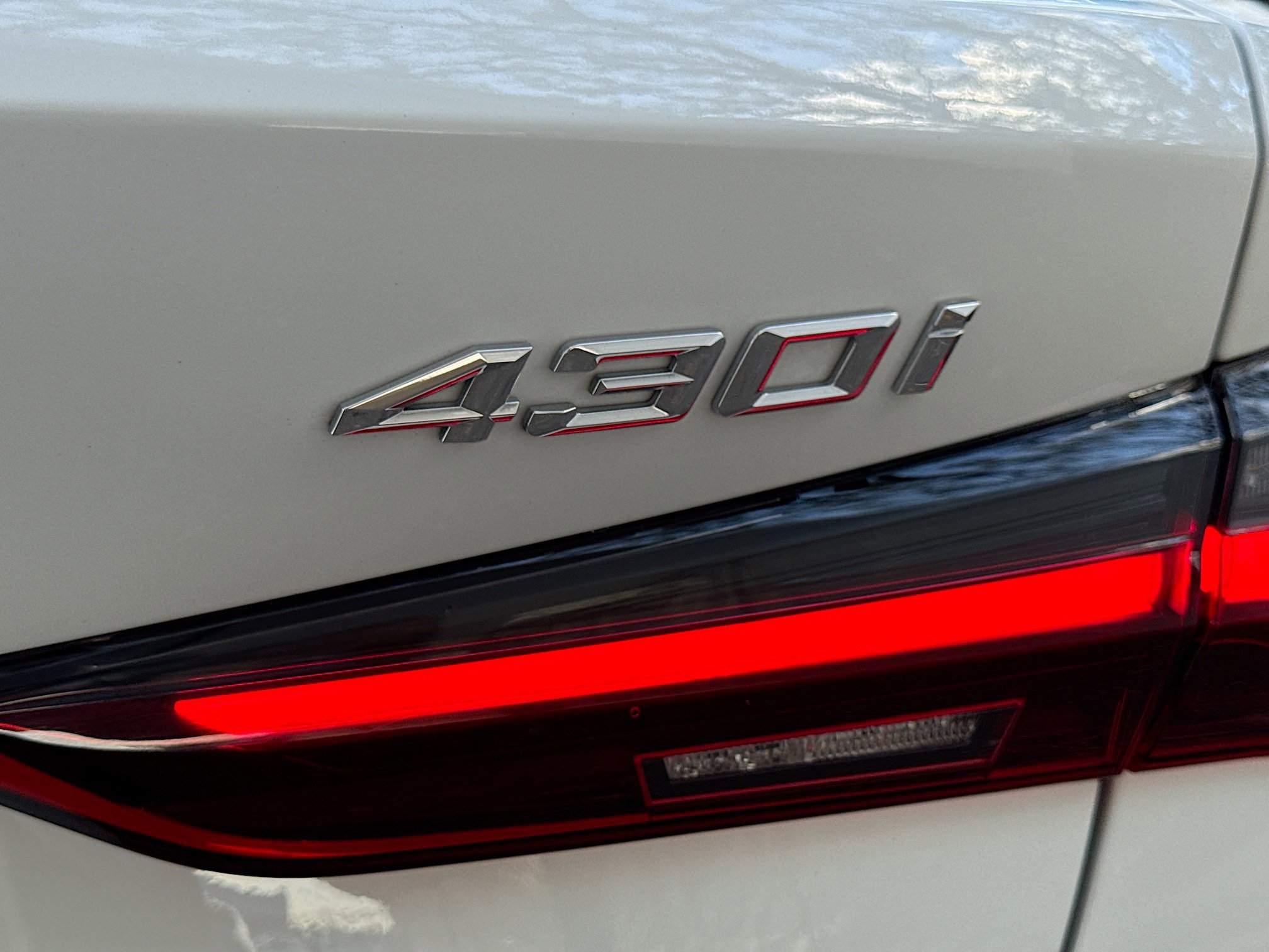 Used 2021 BMW 430i Coupe w/ Premium Package image 10