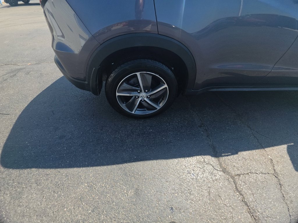 Used 2022 Honda HR-V EX-L image 10