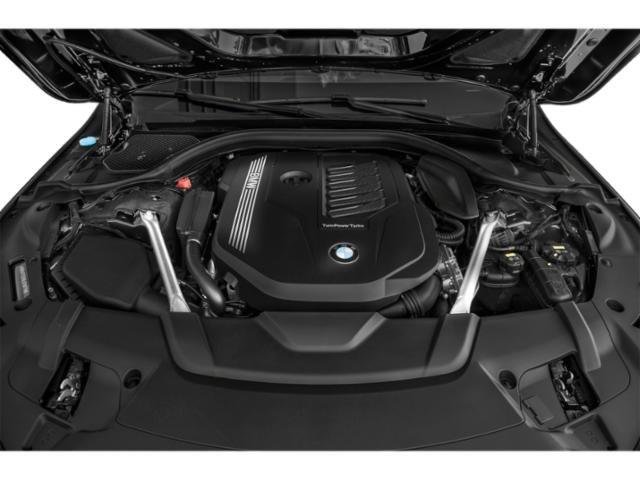 Used 2021 BMW 740i w/ Premium Package image 15