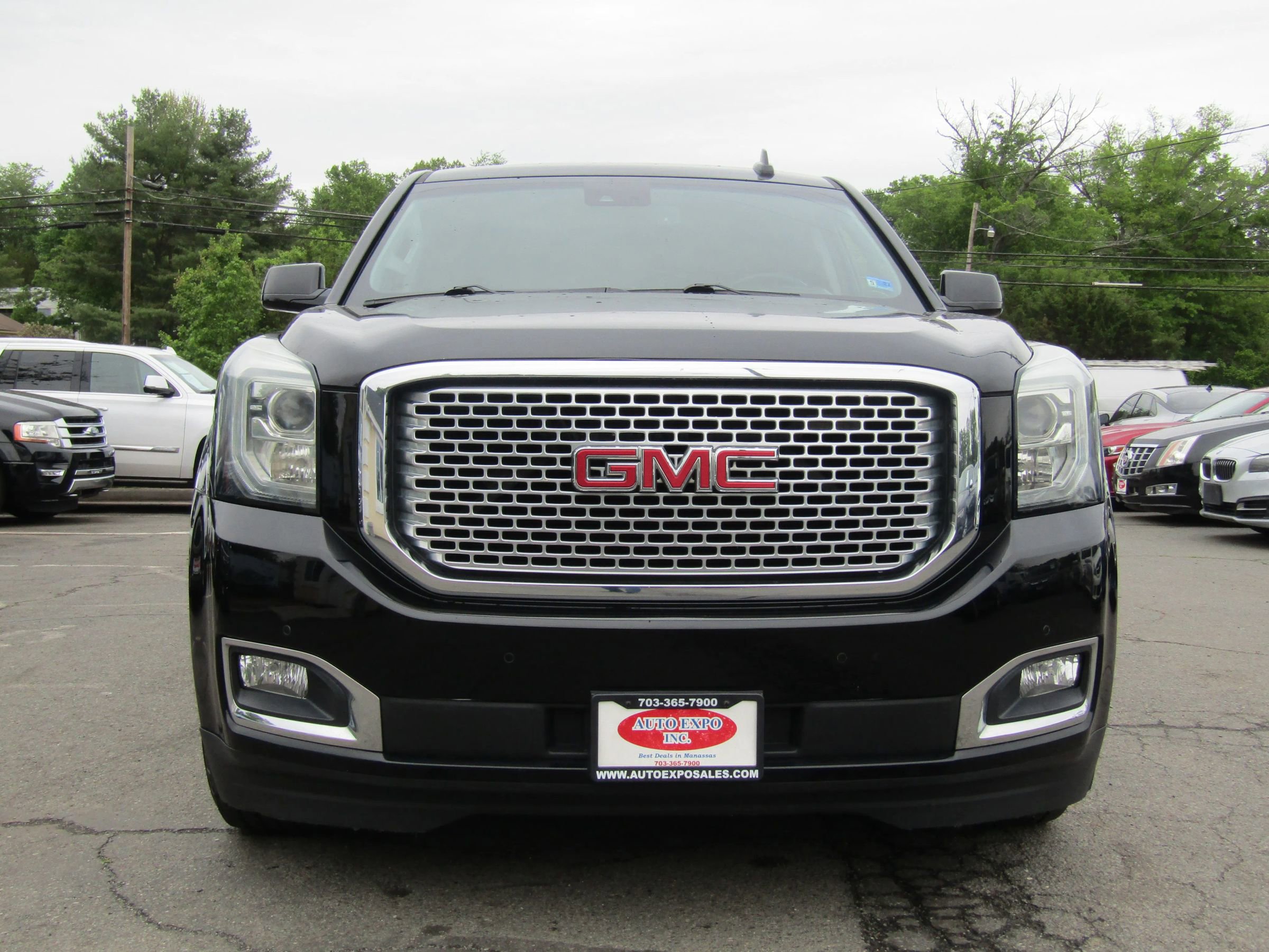 Used 2016 GMC Yukon XL Denali w/ Open Road Package AWD/4WD image 2