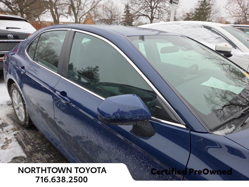 Used 2023 Toyota Camry LE image 3