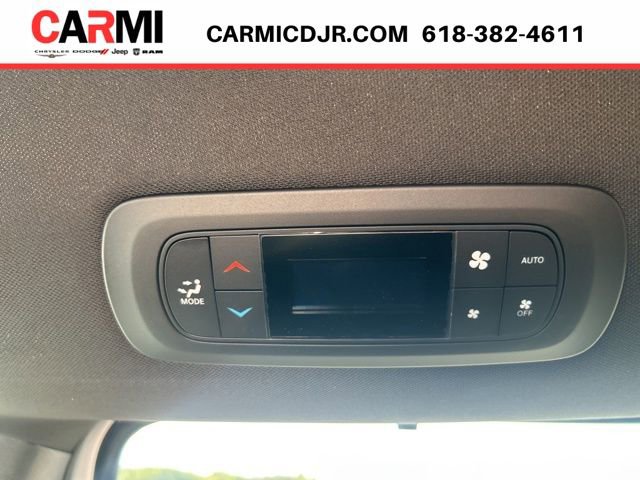 New 2026 Chrysler Pacifica Select image 25