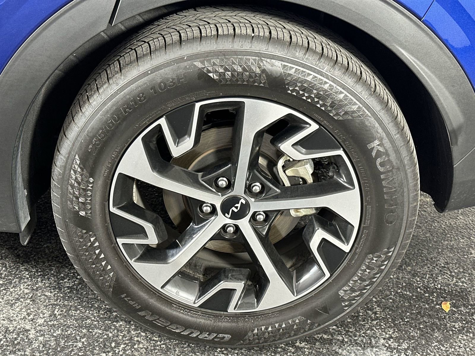 Used 2025 Kia Sportage EX w/ Premium Package image 14