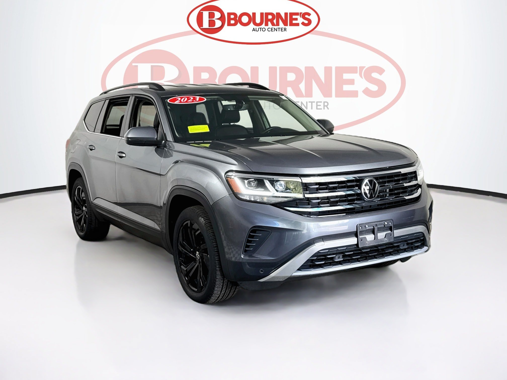Used 2023 Volkswagen Atlas SE w/ Black Wheel Package AWD/4WD image 1