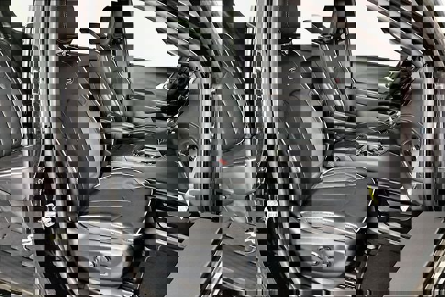 New 2026 Chrysler Pacifica Limited w/ Uconnect Theater Family Group image 12