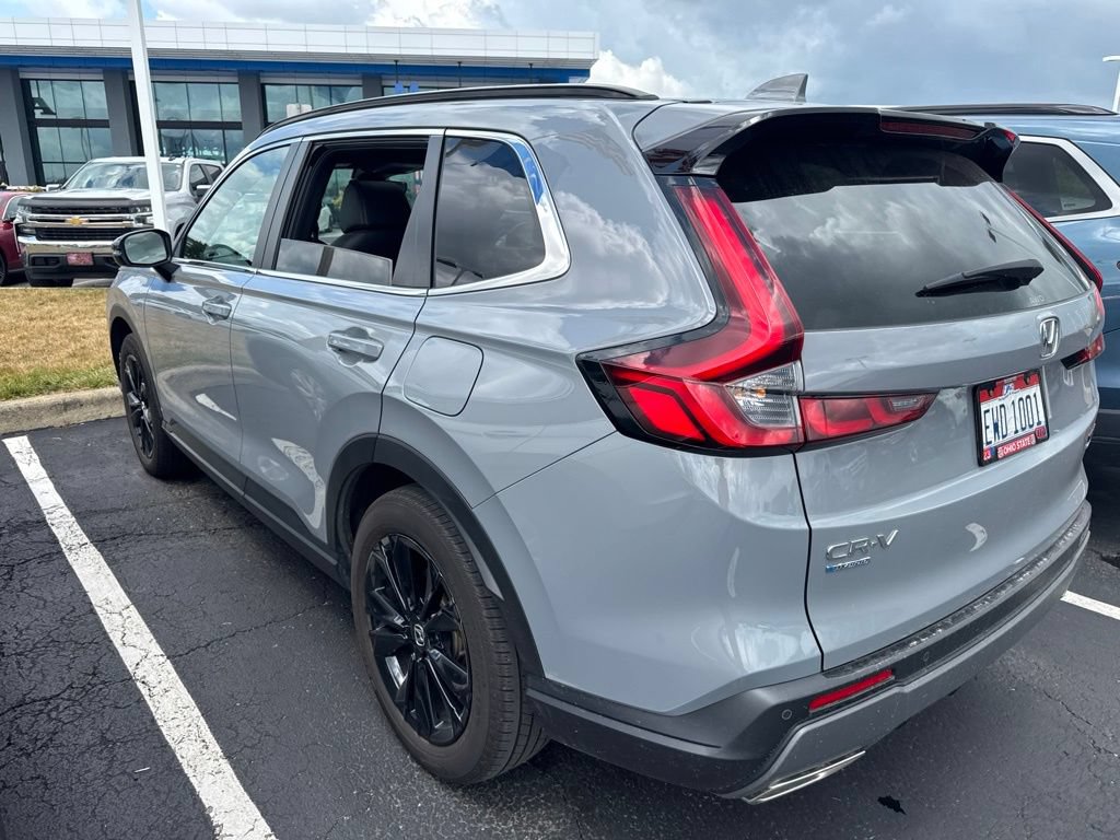 Used 2024 Honda CR-V Sport Touring image 6