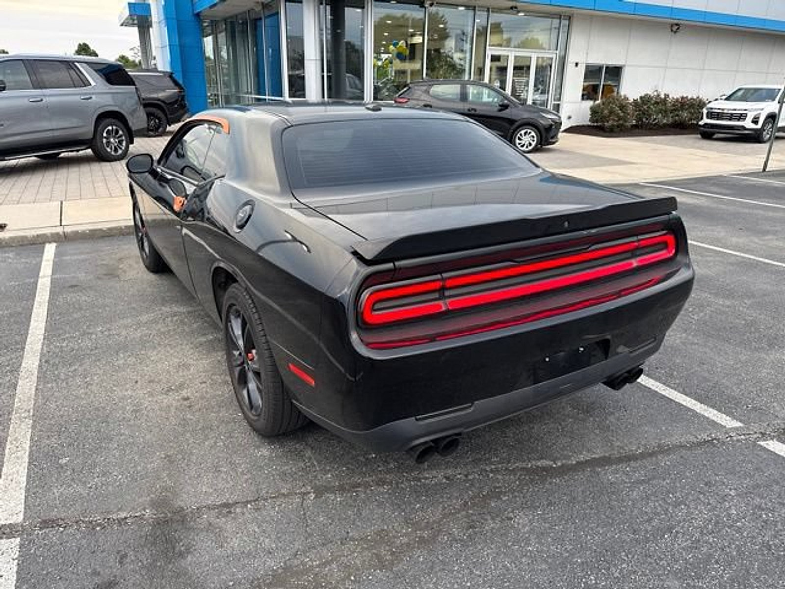 Used 2020 Dodge Challenger SXT w/ Blacktop Package AWD/4WD image 9