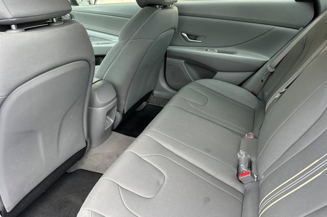 Used 2025 Hyundai Elantra Sport FWD image 16