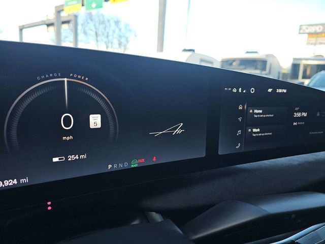 Used 2022 Lucid Air Grand Touring image 16