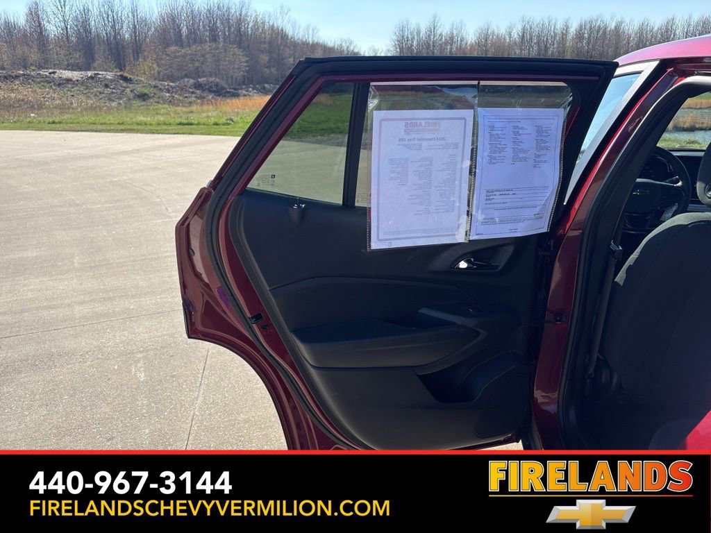Used 2024 Chevrolet Trax RS w/ Driver Confidence Package image 35