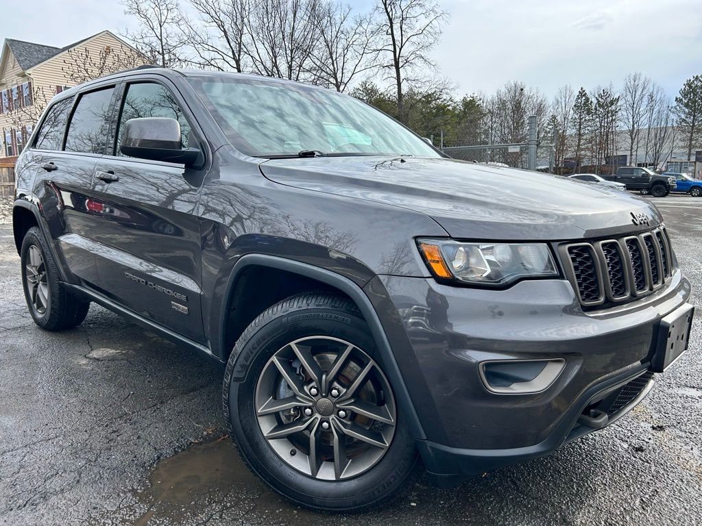 Used 2016 Jeep Grand Cherokee Laredo 75th Anniversary image 1