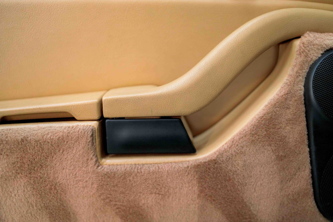 Used 1998 Porsche 911 Carrera 4S image 39