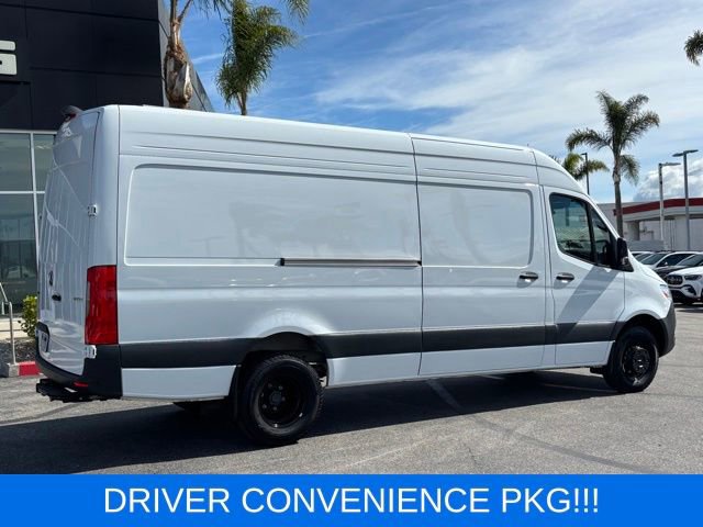 Used 2025 Mercedes-Benz Sprinter 3500 image 3