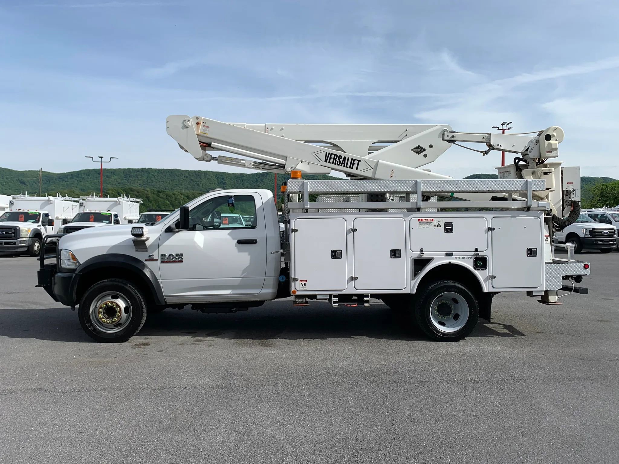 Used 2016 RAM 5500 Tradesman AWD/4WD image 3