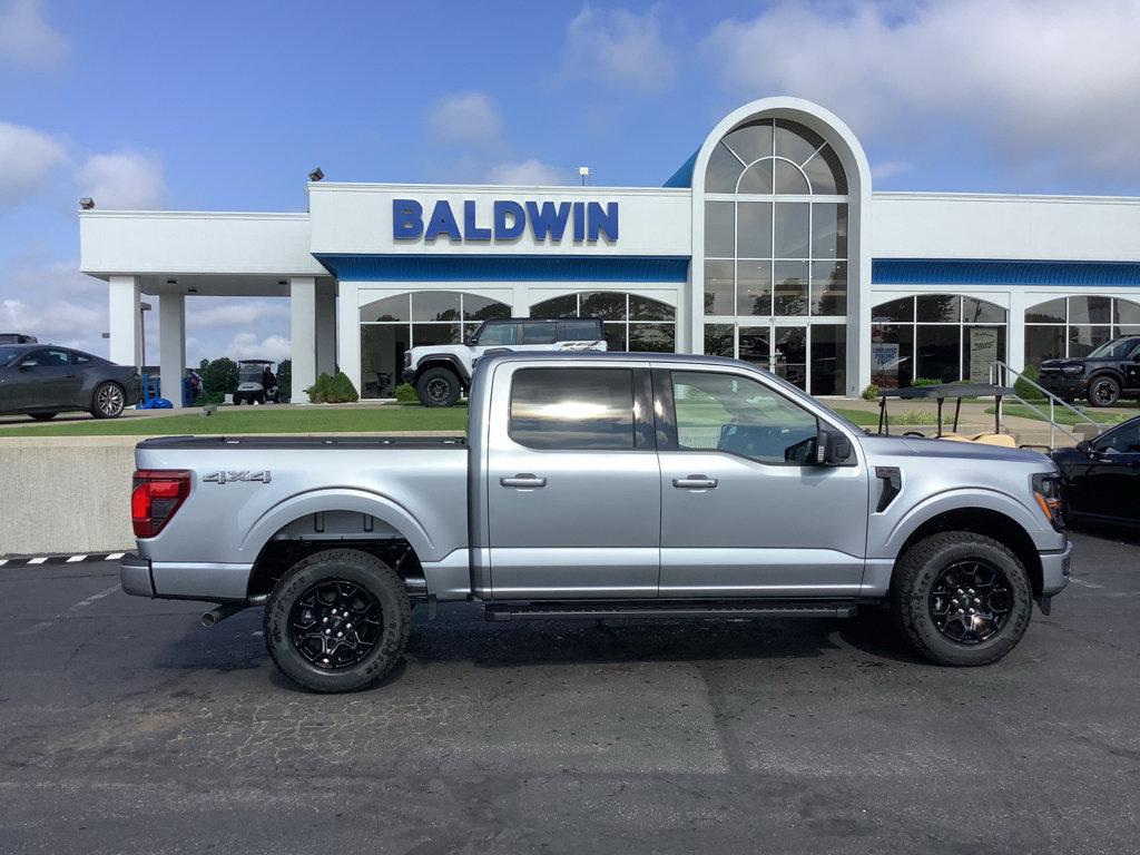 New 2026 Ford F150 XLT w/ Equipment Group 302A MID AWD/4WD image 8