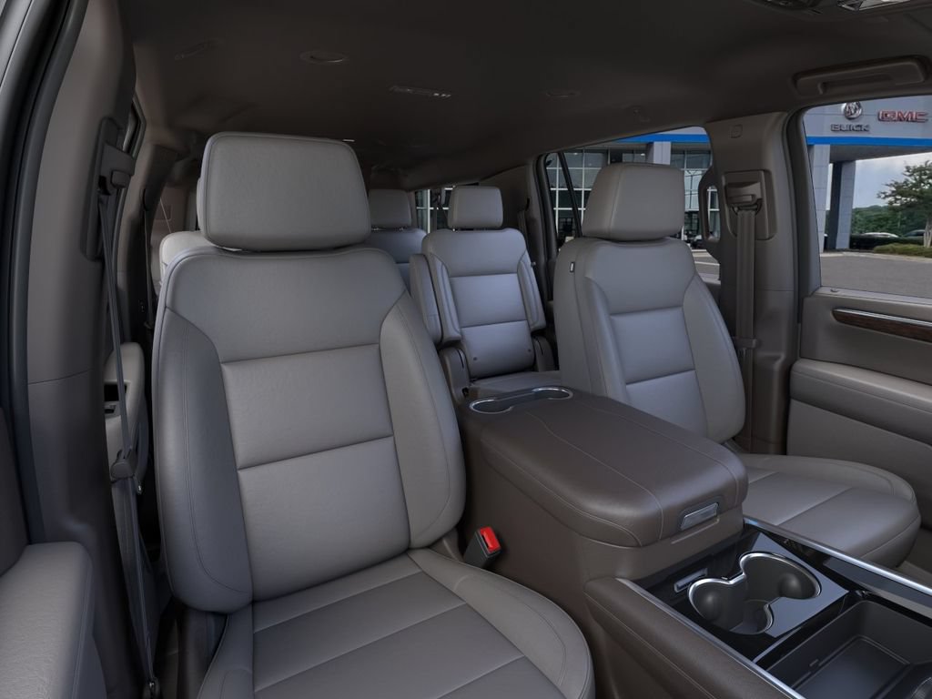 New 2026 Chevrolet Suburban LT w/ Comfort Package AWD/4WD image 18