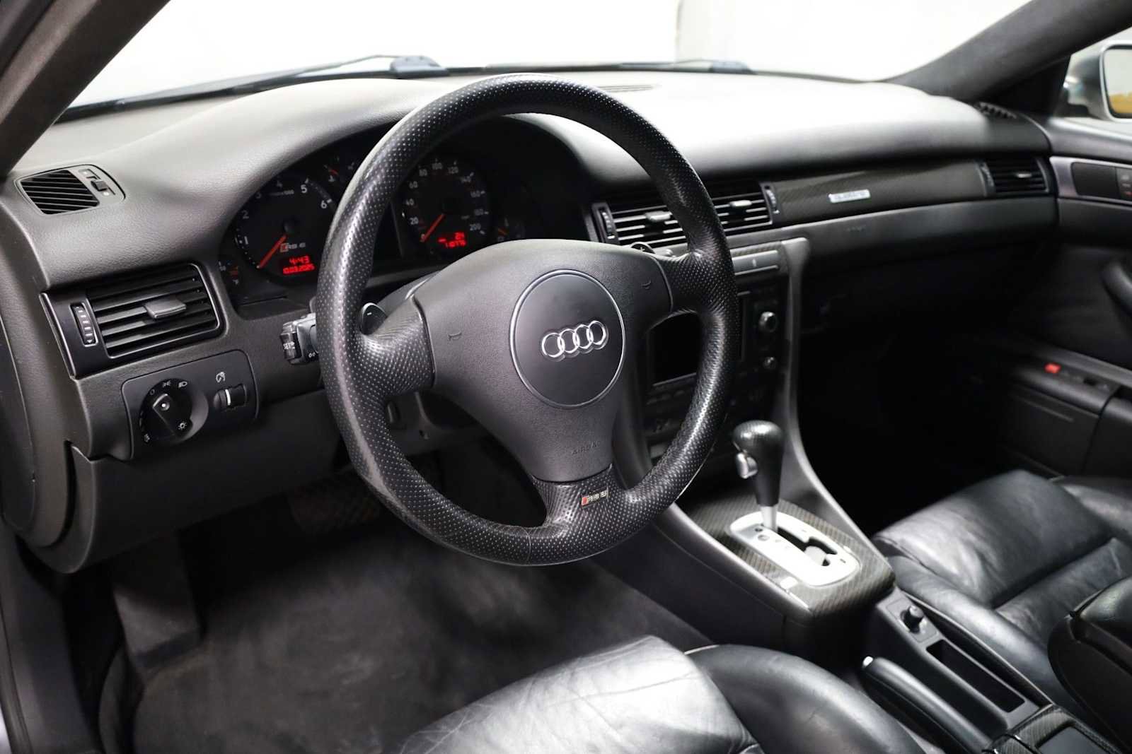 Used 2003 Audi RS 6 image 4