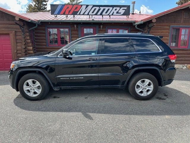 Used 2017 Jeep Grand Cherokee Laredo image 3