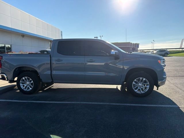 Used 2024 Chevrolet Silverado 1500 LT AWD/4WD image 5