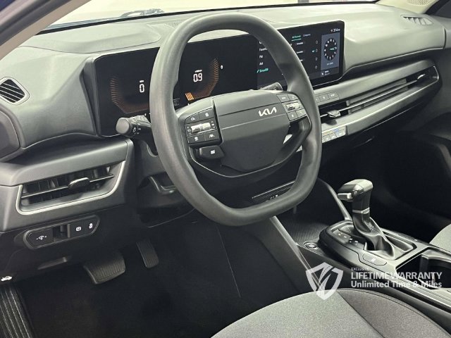 Used 2025 Kia K4 FWD image 13