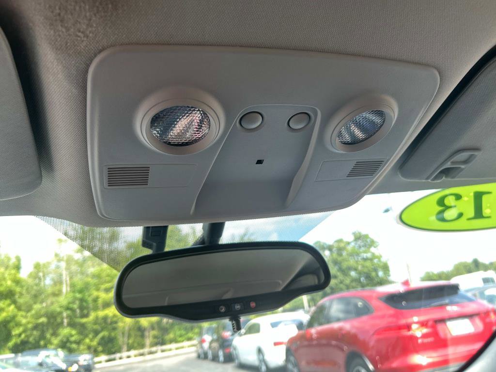 Used 2013 GMC Acadia SLE image 31