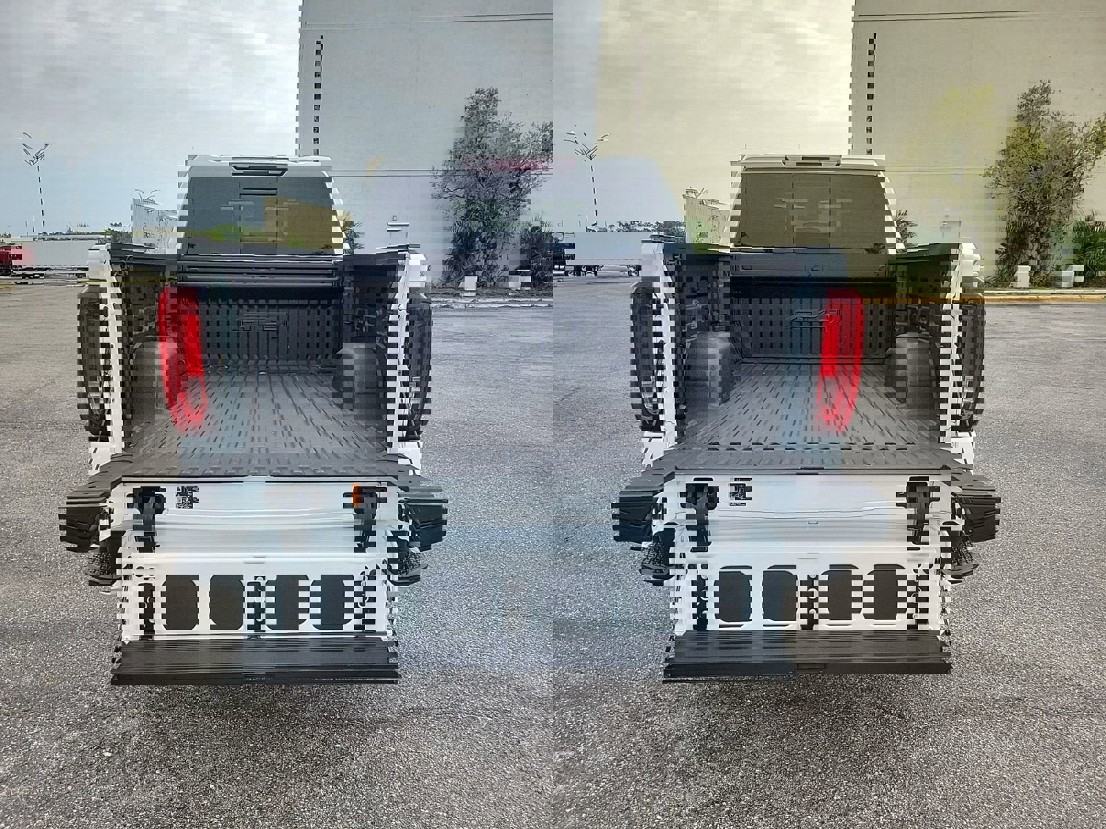 Used 2023 GMC Sierra 1500 AT4 w/ AT4 Preferred Package image 11