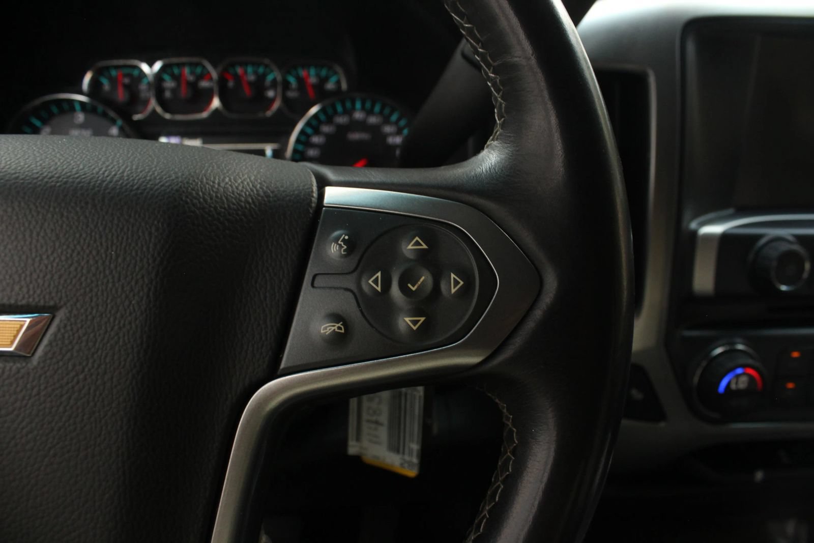 Used 2016 Chevrolet Silverado 1500 LT w/ All Star Edition AWD/4WD image 29