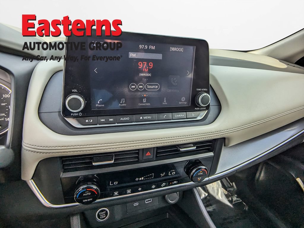 Used 2023 Nissan Rogue SV AWD/4WD image 24