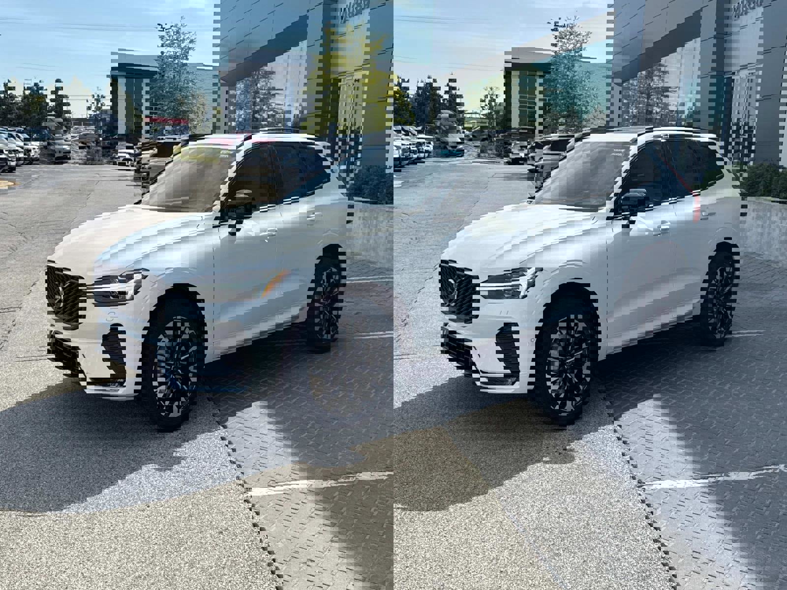 New 2026 Volvo XC60 B5 Plus w/ Climate Package