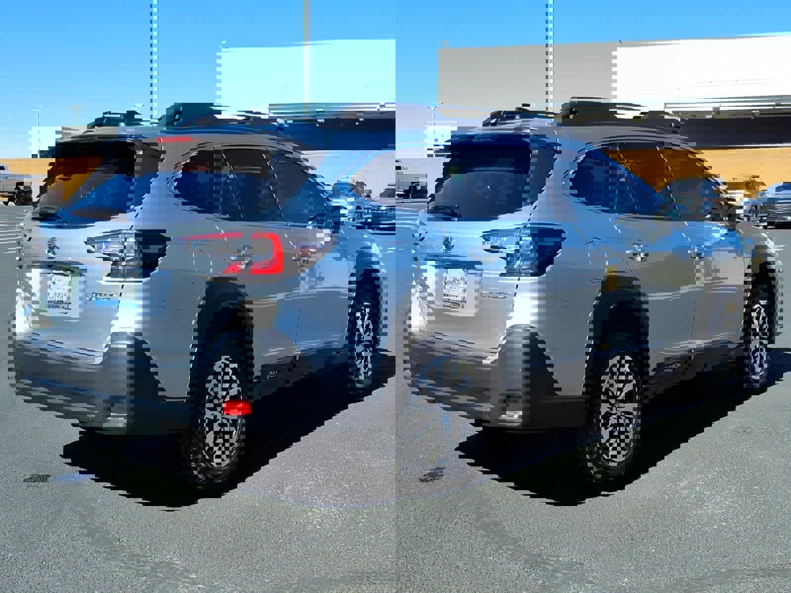 Certified 2025 Subaru Outback Premium w/ Popular Package #1A image 7