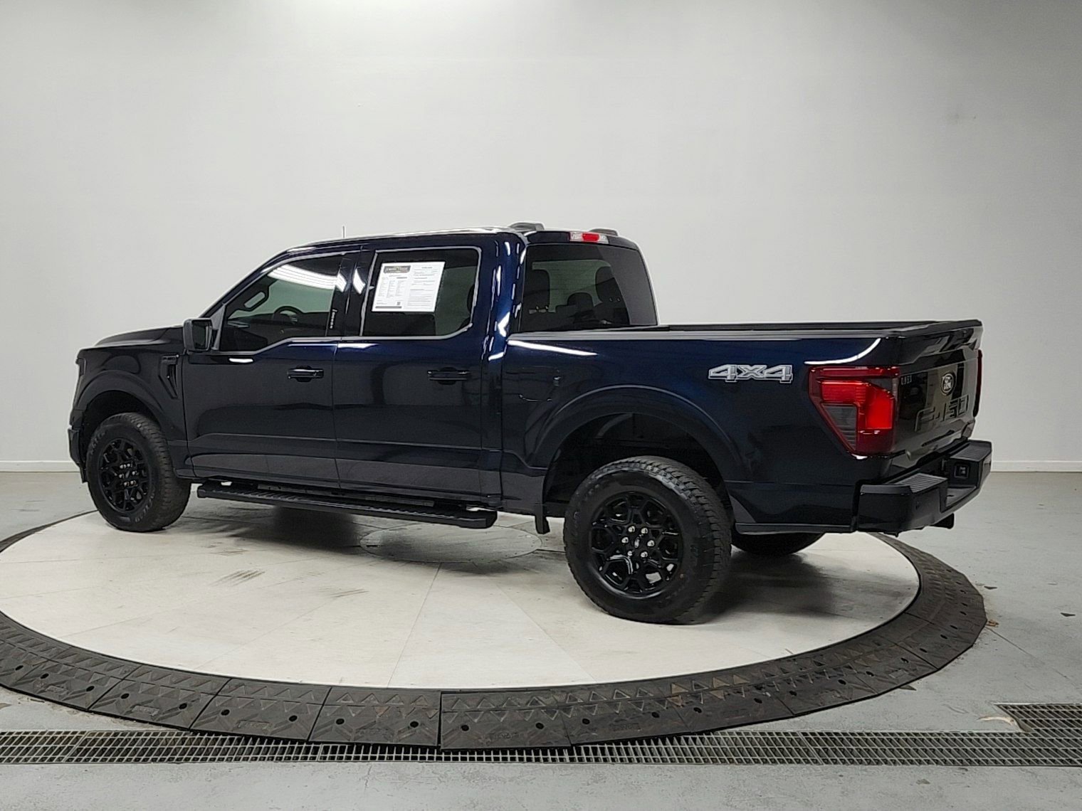 Used 2024 Ford F150 XLT AWD/4WD image 5