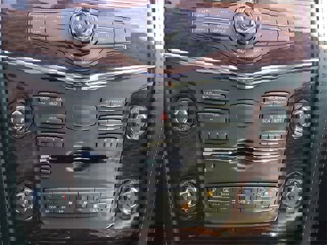 Used 2020 Nissan Armada Platinum image 20