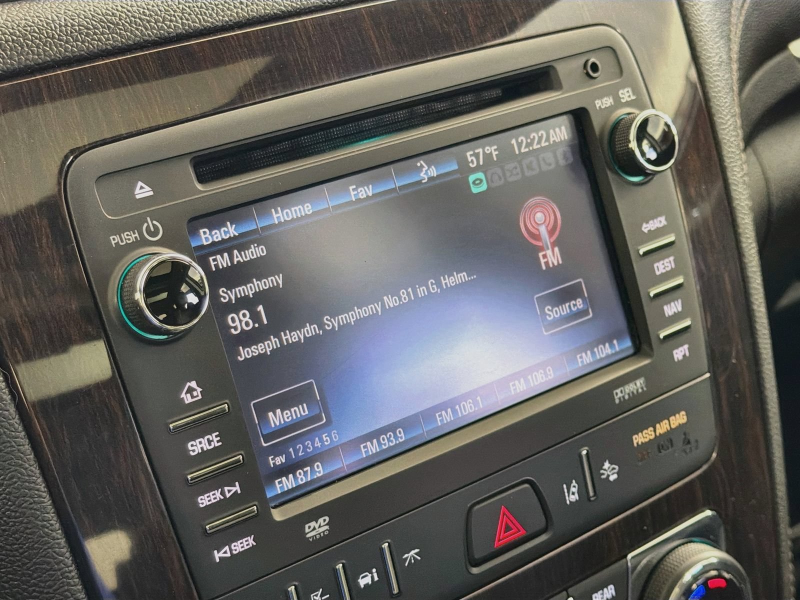Used 2017 Chevrolet Traverse Premier AWD/4WD image 39