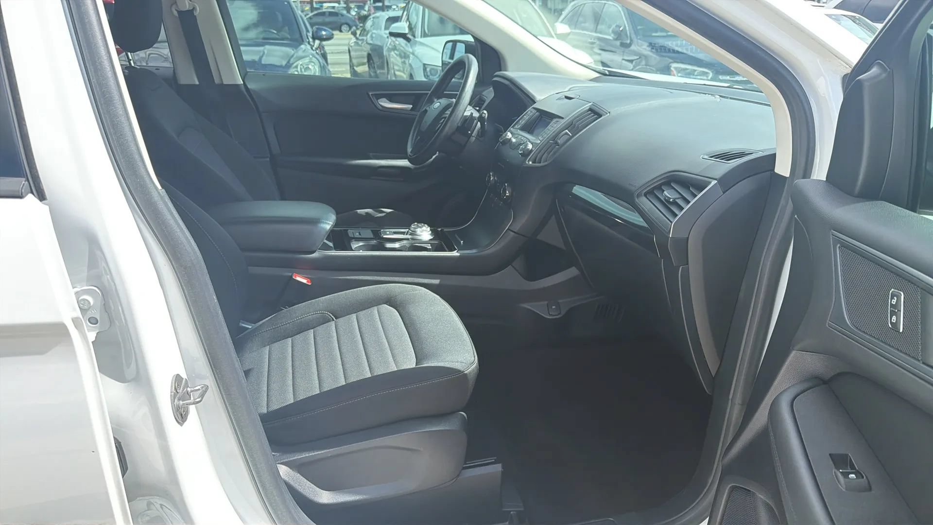 Used 2019 Ford Edge SE AWD/4WD image 21