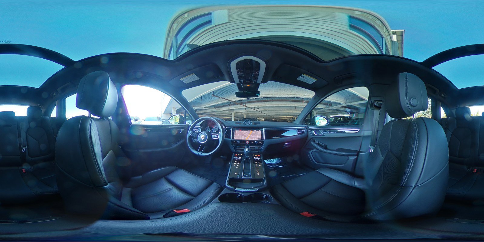 Used 2025 Porsche Macan image 30