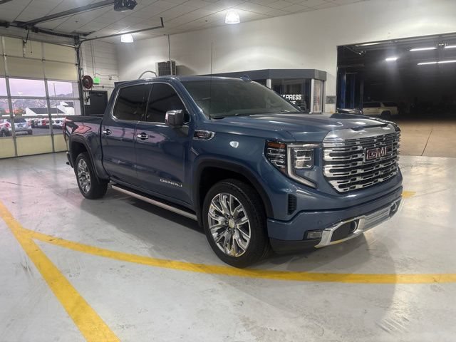 Used 2024 GMC Sierra 1500 Denali AWD/4WD image 9