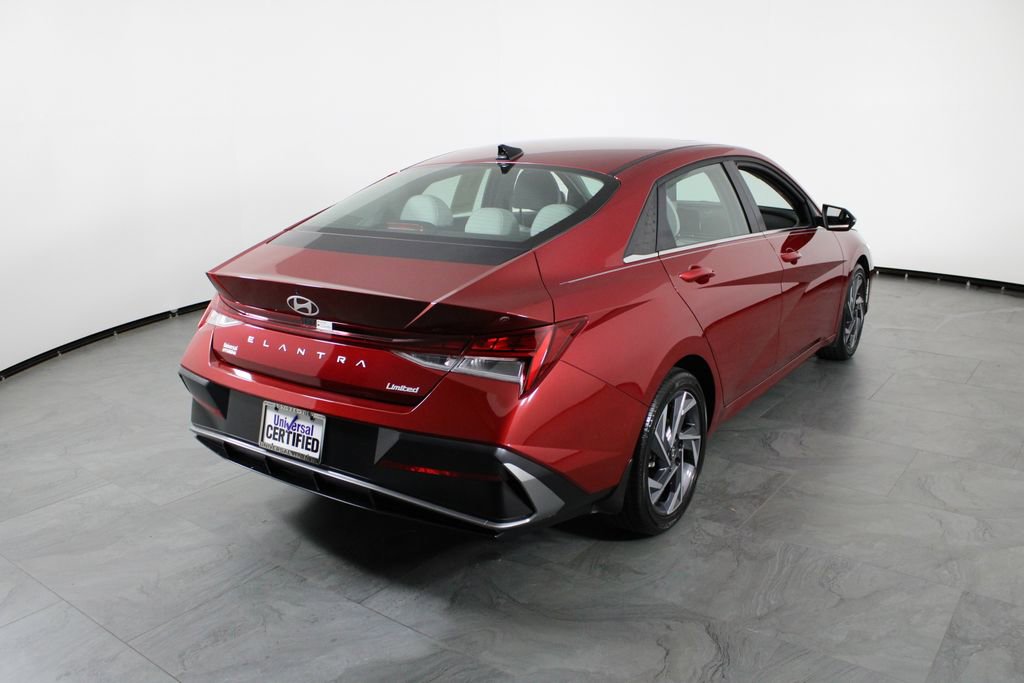 Certified 2025 Hyundai Elantra Limited image 15