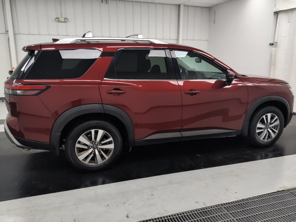 Used 2022 Nissan Pathfinder SL FWD image 10