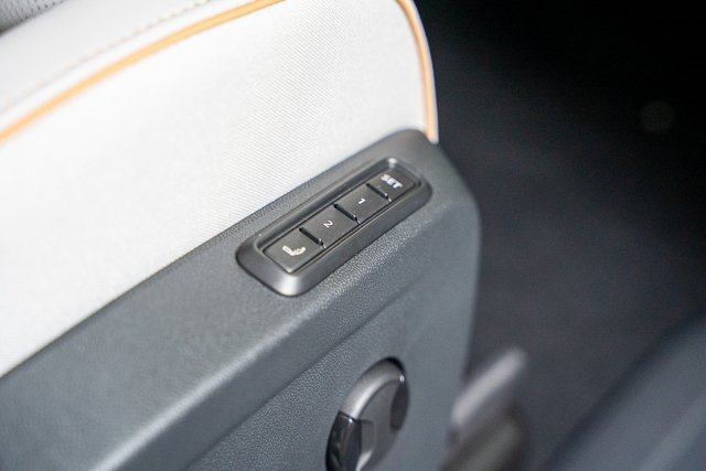 New 2025 Volkswagen ID. Buzz 1st Edition image 28