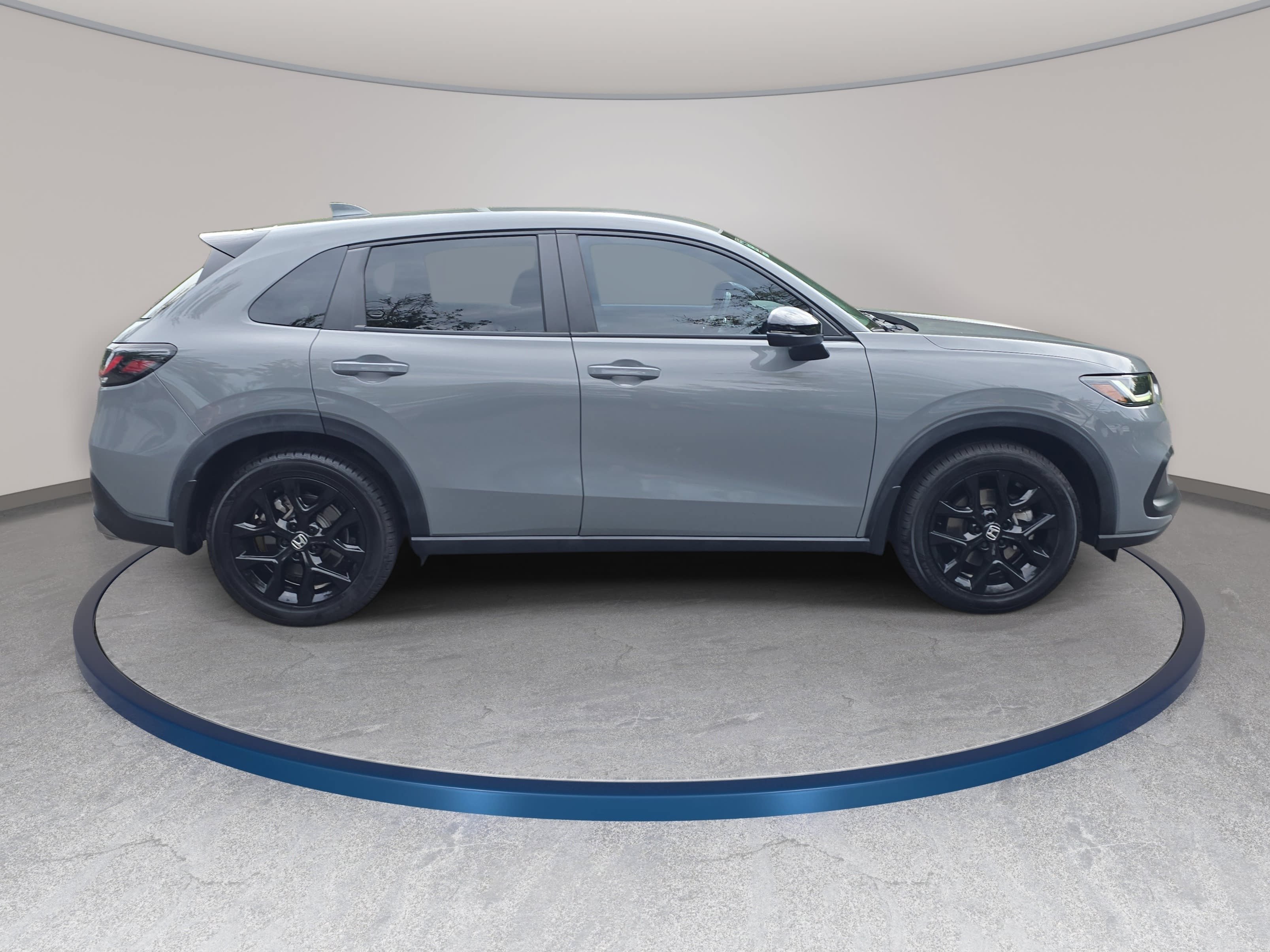 Used 2025 Honda HR-V Sport image 4