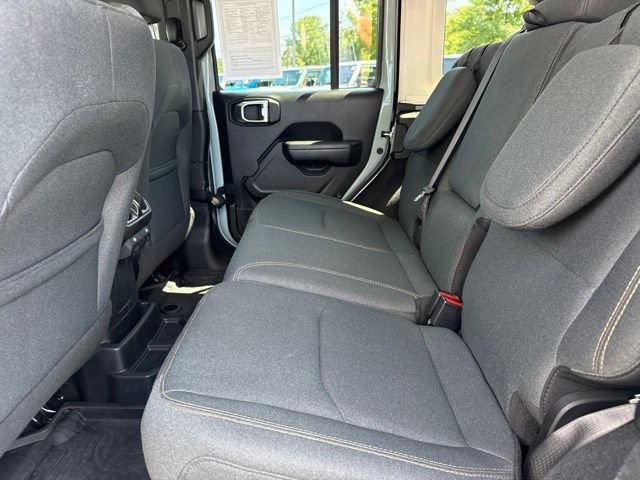 Used 2024 Jeep Wrangler Unlimited AWD/4WD image 22