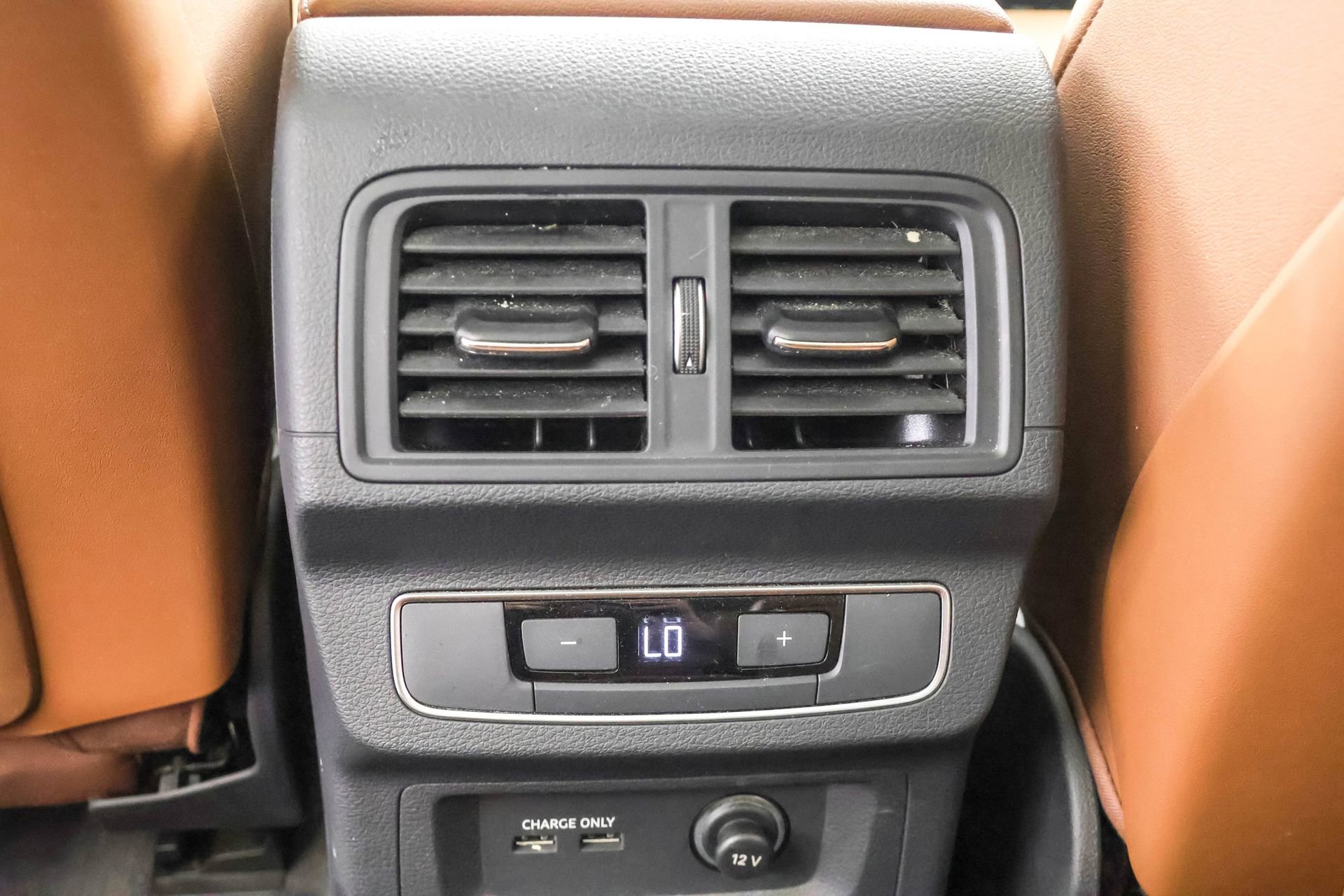 Used 2023 Audi Q5 e Premium Plus w/ Premium Plus Package image 40