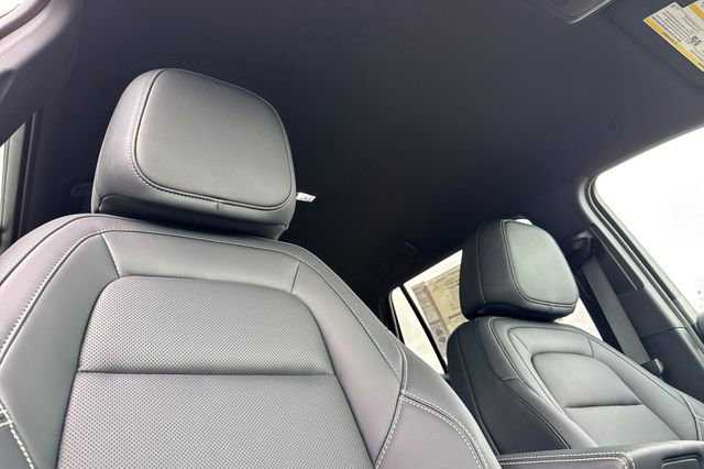 New 2026 GMC Terrain Elevation w/ Elevation Premium Package AWD/4WD image 19