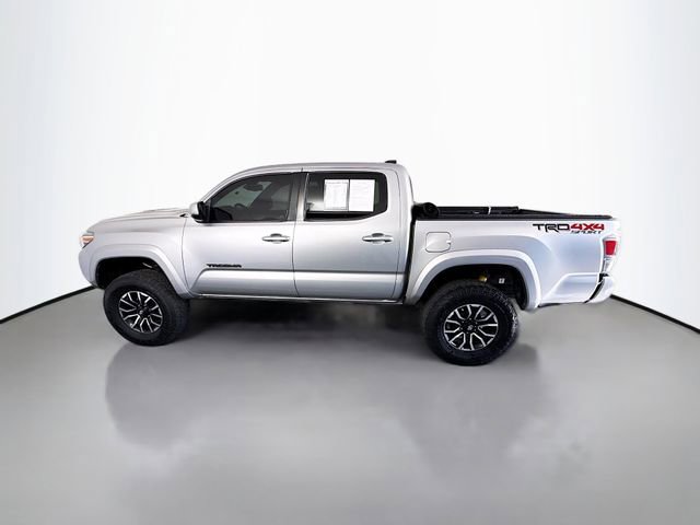 Used 2021 Toyota Tacoma TRD Sport image 4