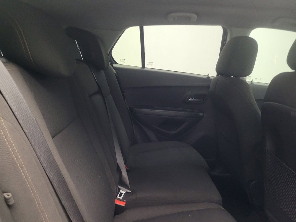 Used 2021 Chevrolet Trax LS w/ Tint and Cruise Package image 19