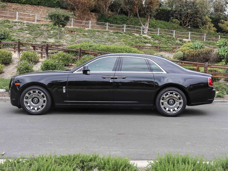 Used 2012 Rolls-Royce Ghost RWD image 40