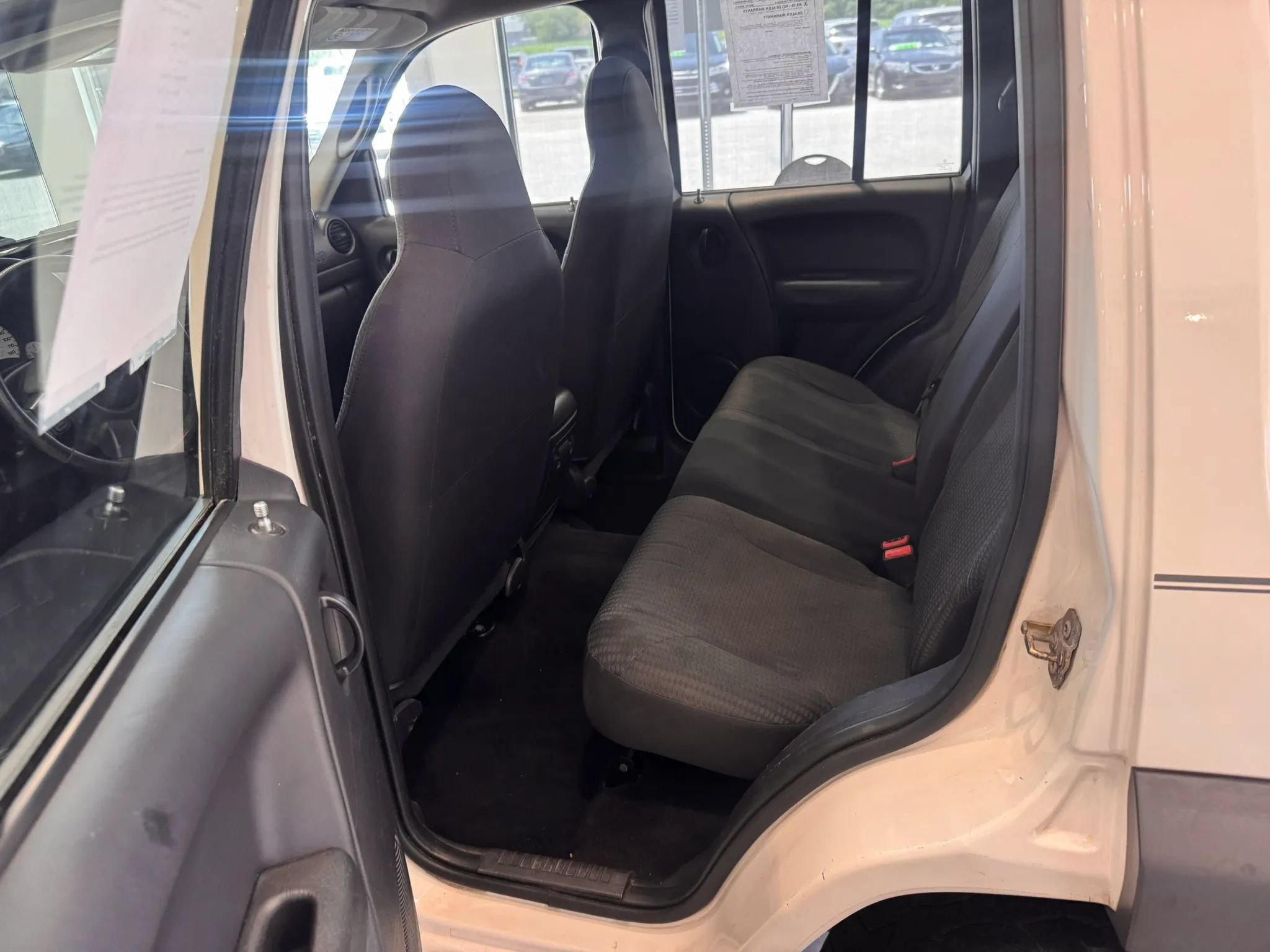 Used 2003 Jeep Liberty Sport AWD/4WD image 18