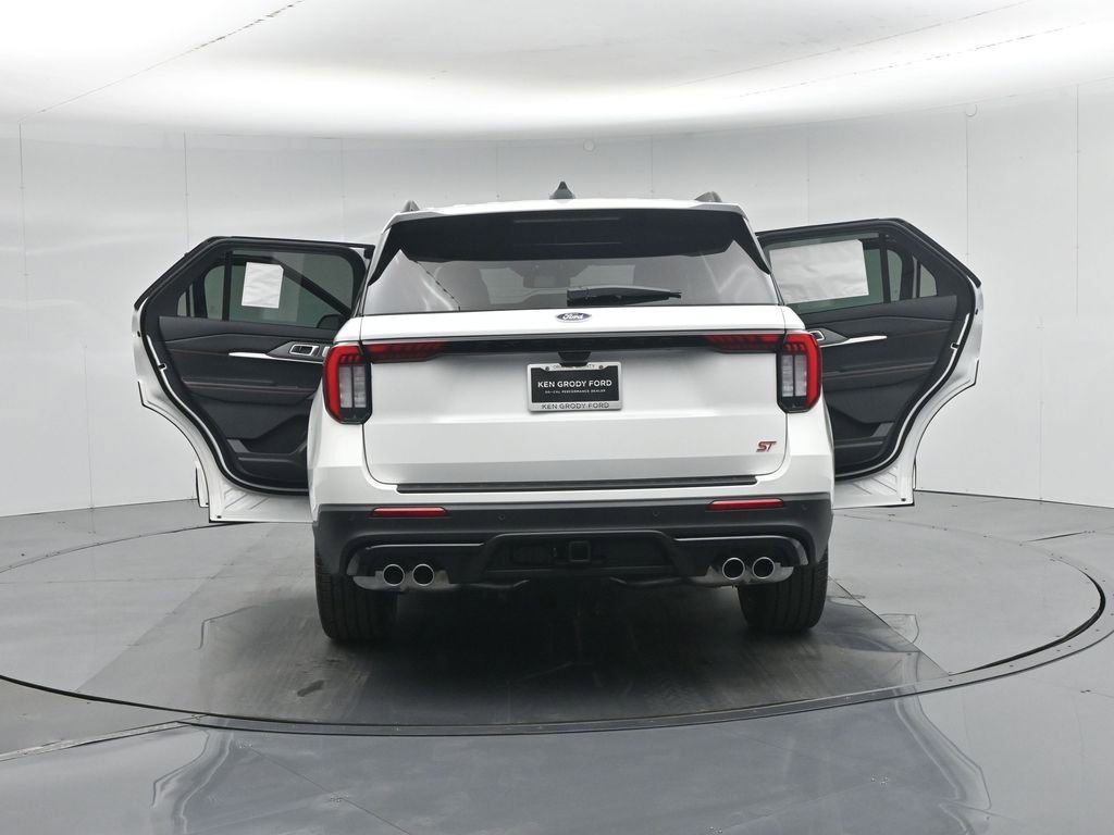 New 2026 Ford Explorer ST AWD/4WD image 33