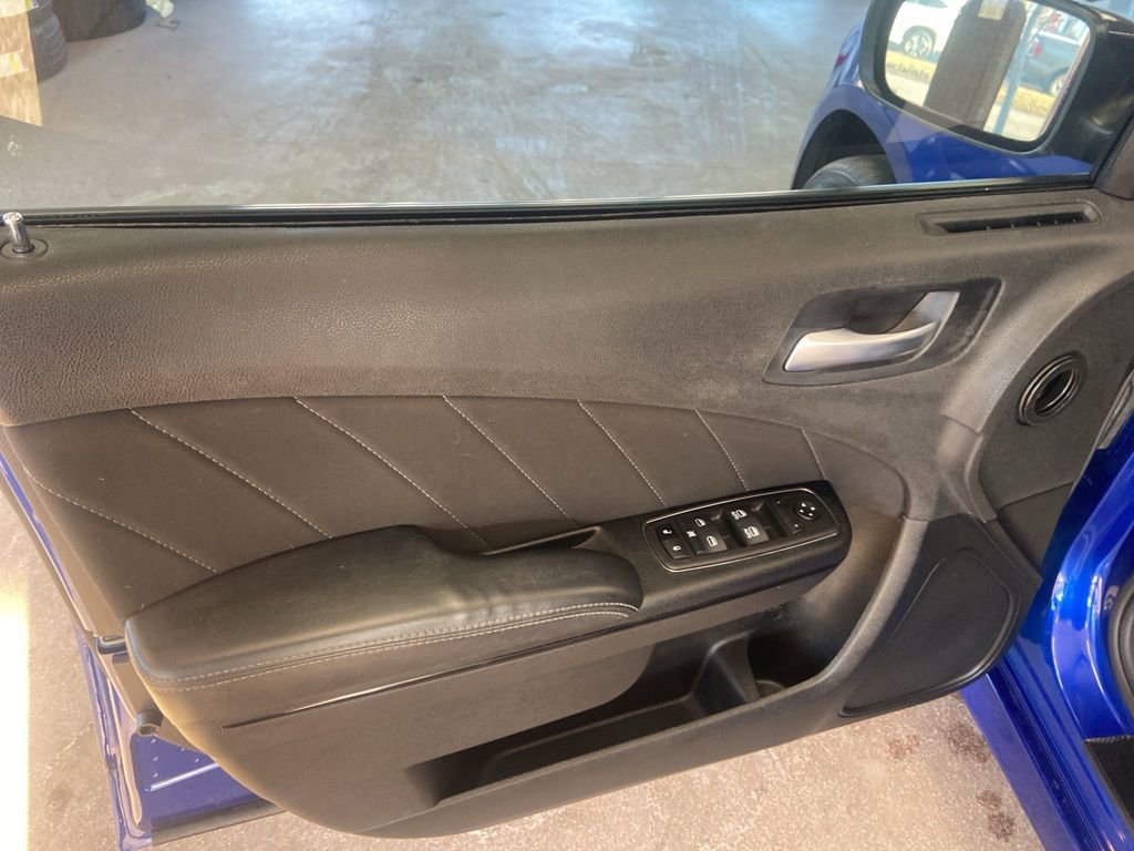 Used 2021 Dodge Charger GT w/ Blacktop Package image 11